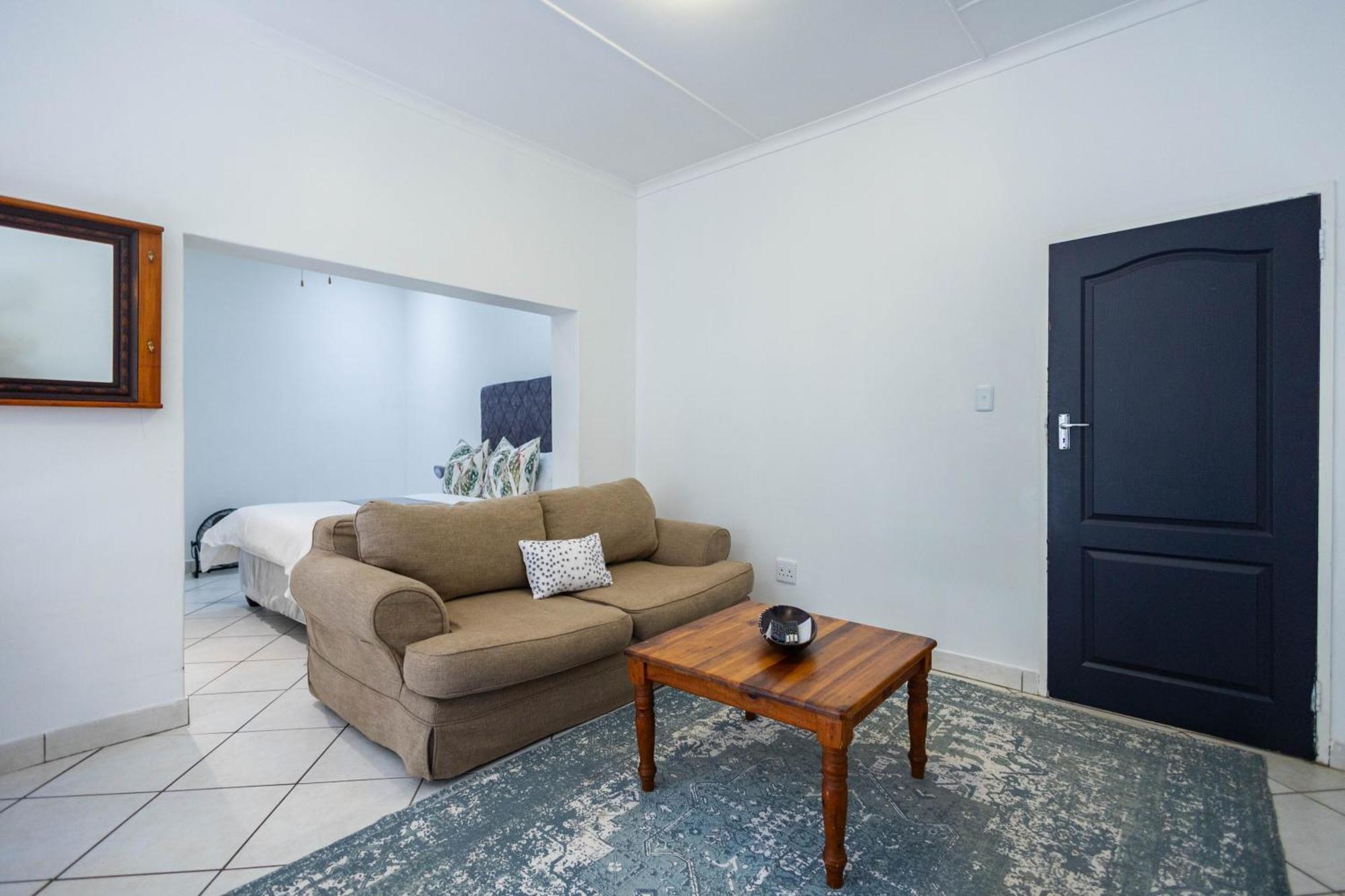 The Yellow Door Guesthouse شرق لندن المظهر الخارجي الصورة